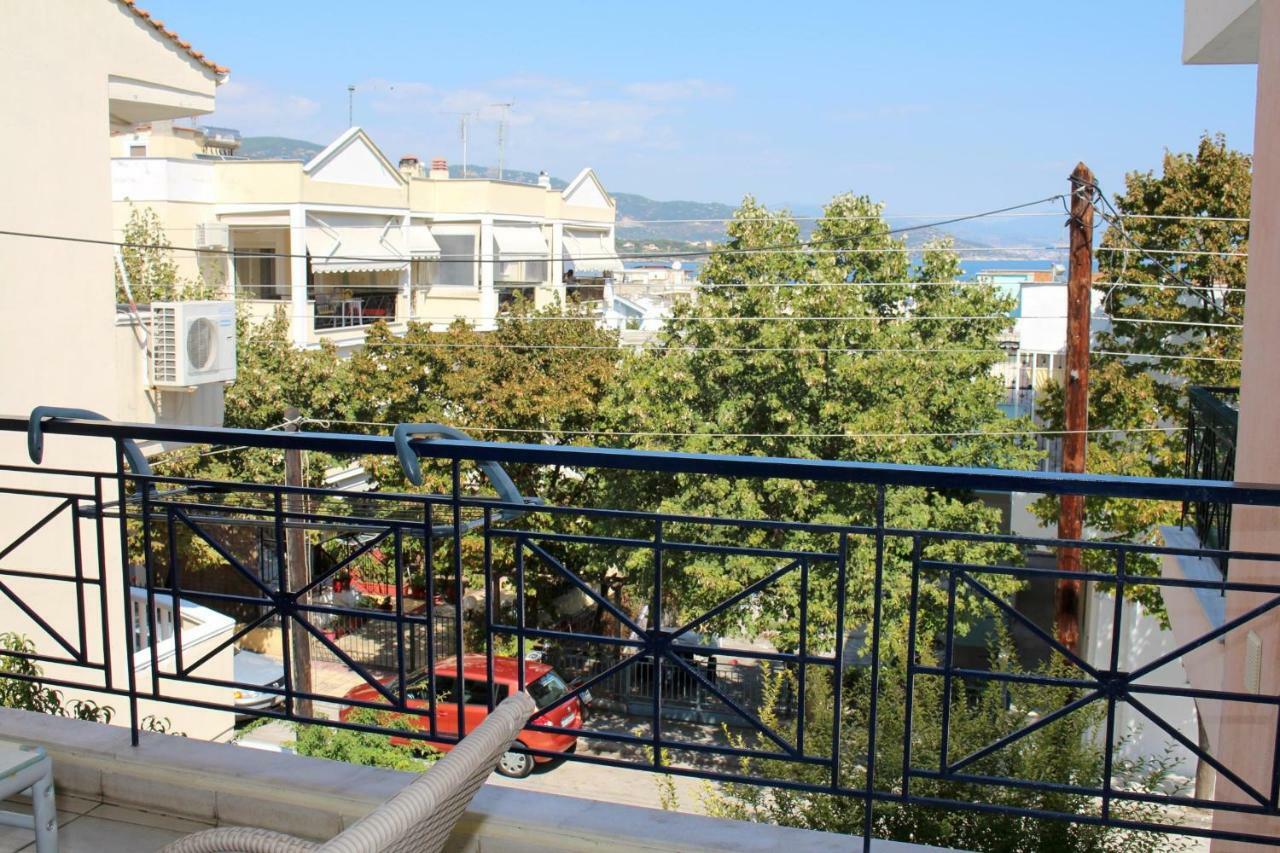 Litsa Villa Nea Iraklitsa Exterior photo