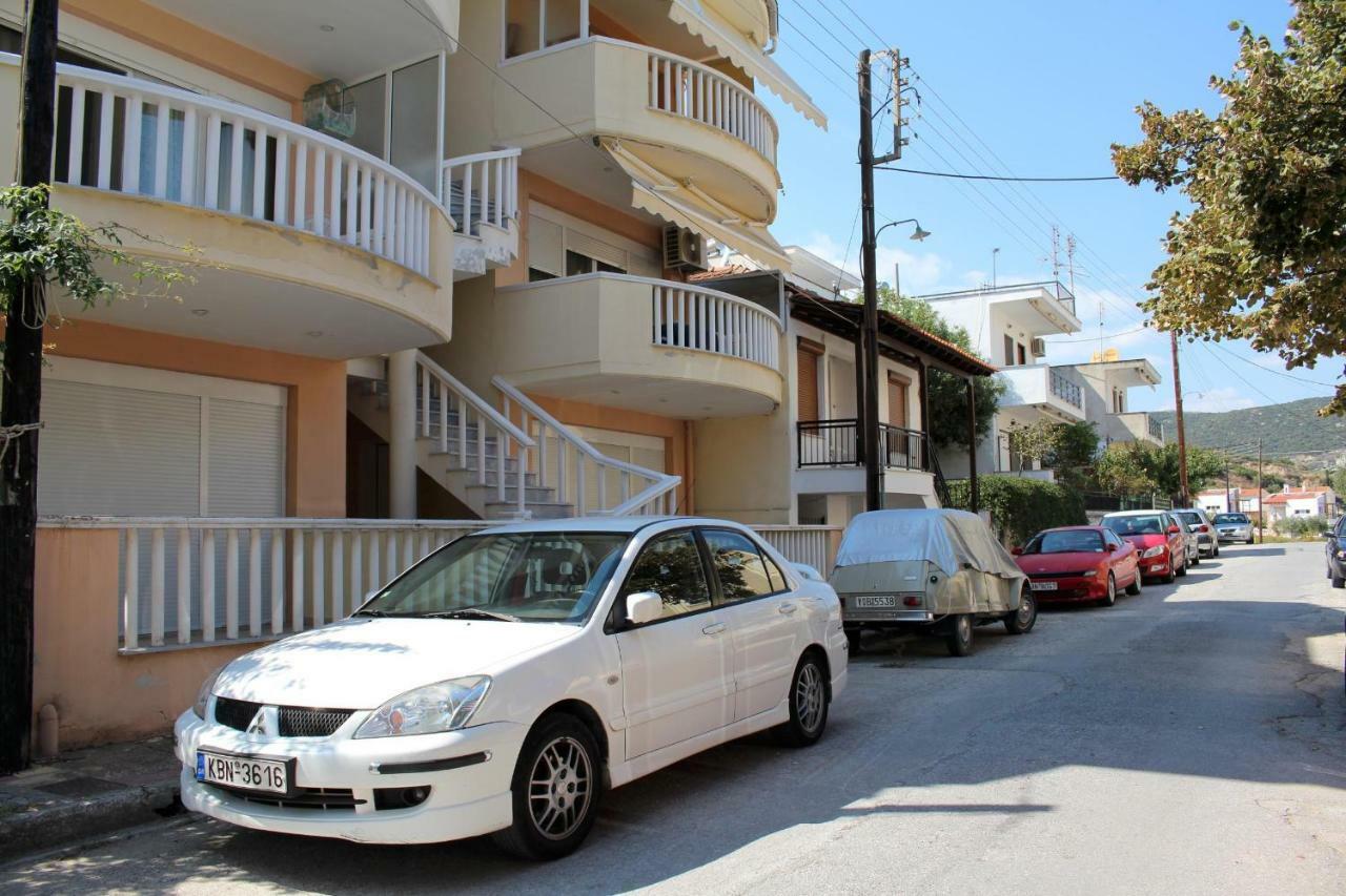 Litsa Villa Nea Iraklitsa Exterior photo